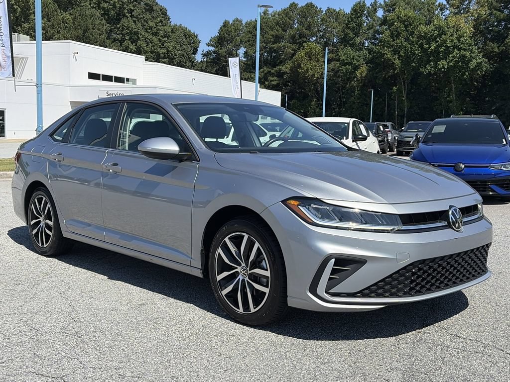 Used 2025 Volkswagen Jetta SE FWD image 23