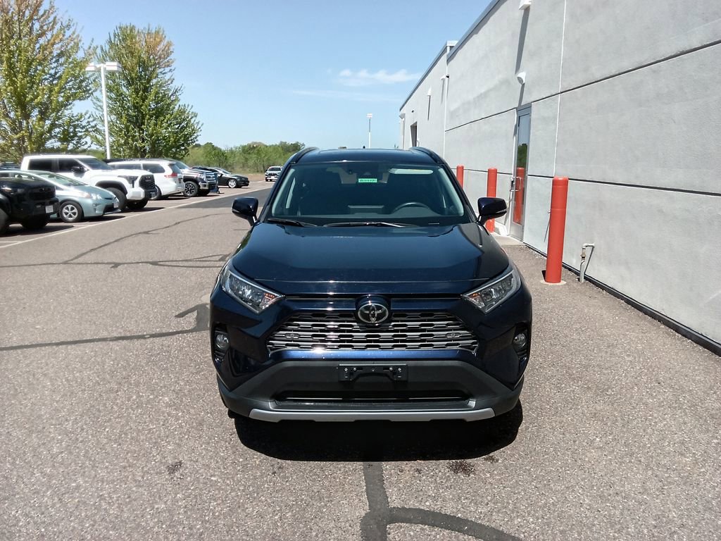 Certified 2019 Toyota RAV4 Limited AWD/4WD image 4