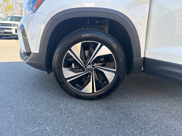 Used 2024 Volkswagen Taos SE AWD/4WD image 27