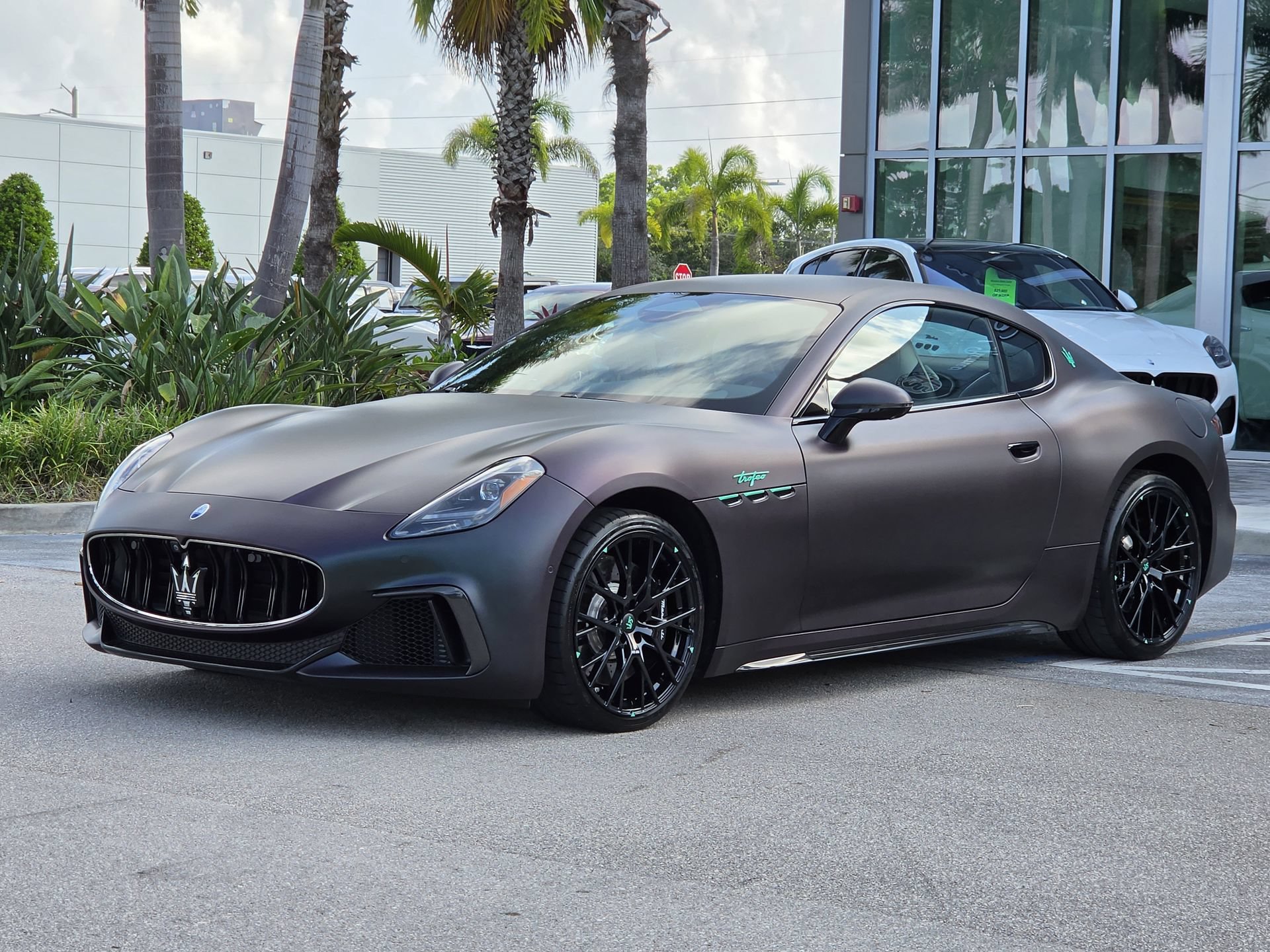 Used 2024 Maserati GranTurismo Trofeo AWD/4WD image 3