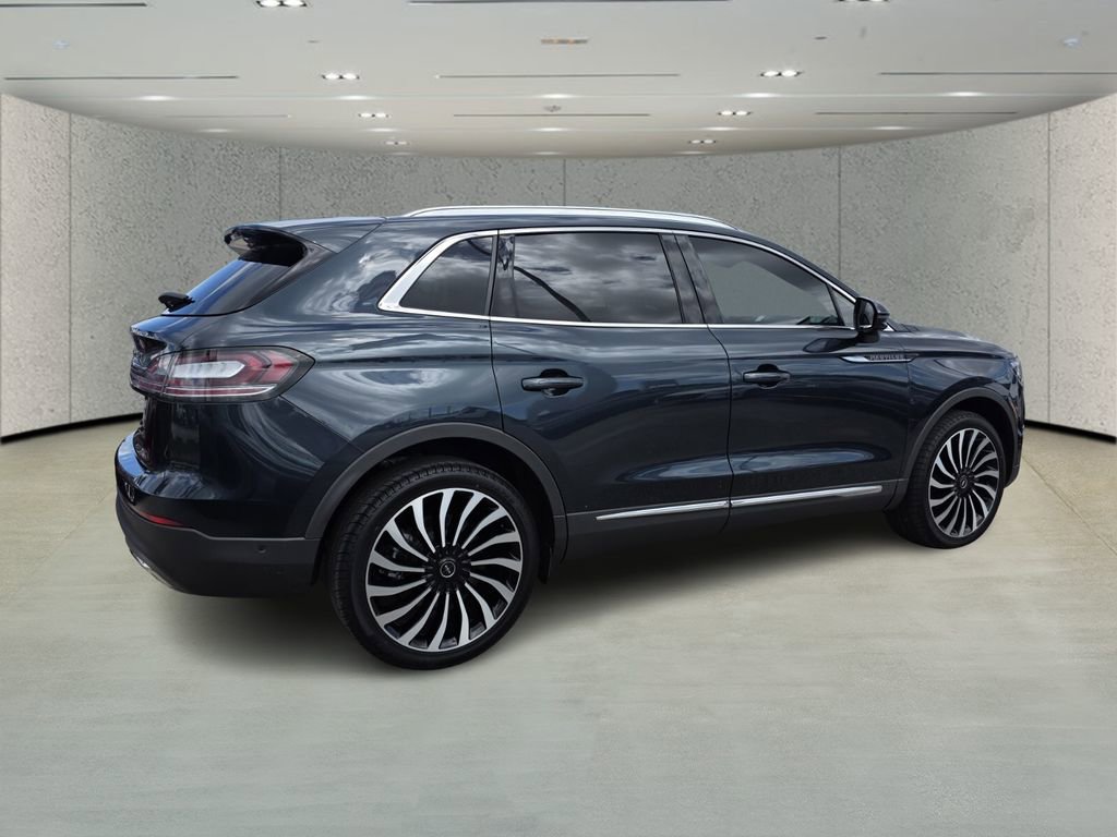 Used 2023 Lincoln Nautilus Black Label AWD/4WD image 3