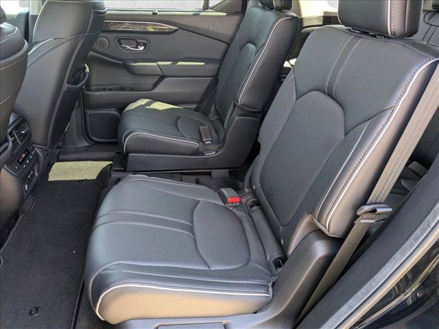 Used 2025 Honda Pilot Elite image 18