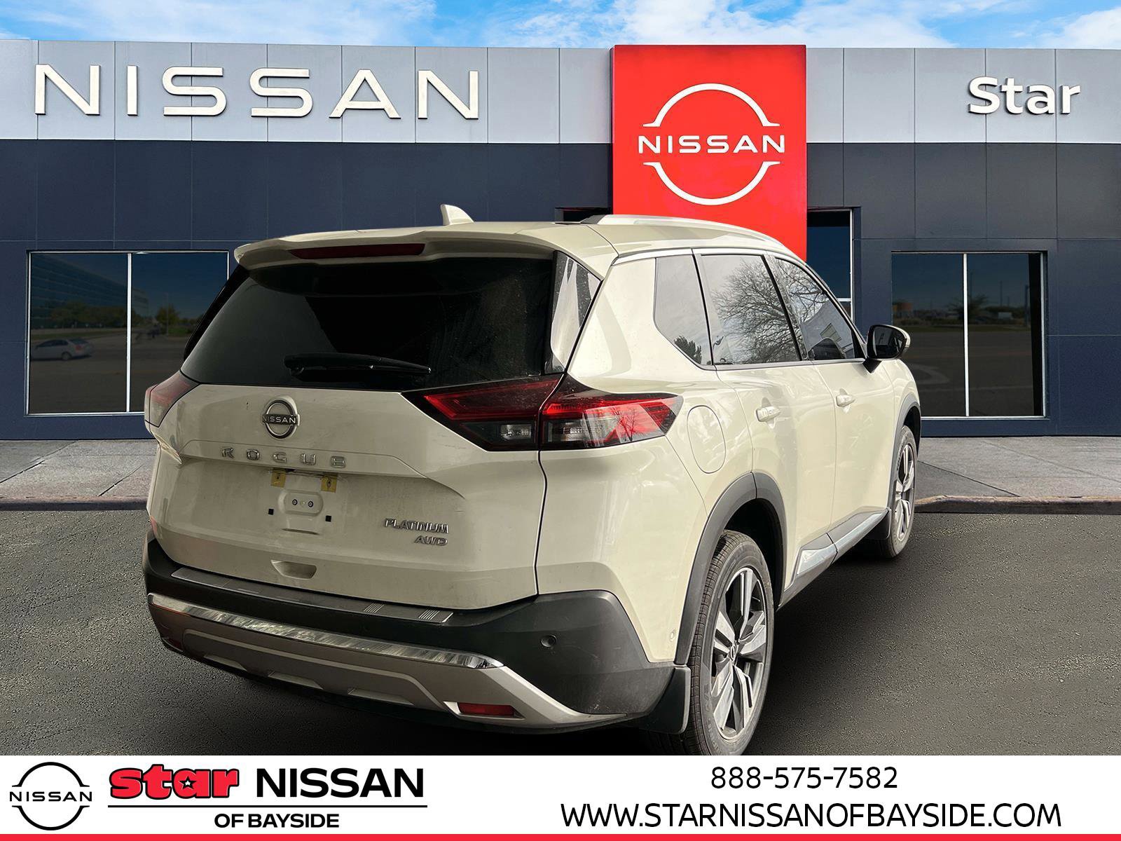 Used 2023 Nissan Rogue Platinum w/ Platinum Premium Package image 4