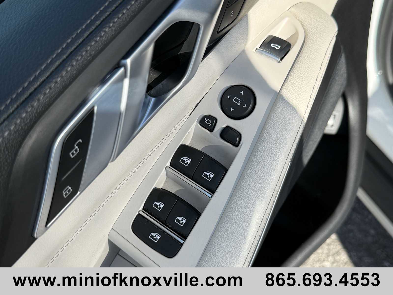 Used 2022 BMW X5 xDrive45e w/ Luxury Seating Package image 13