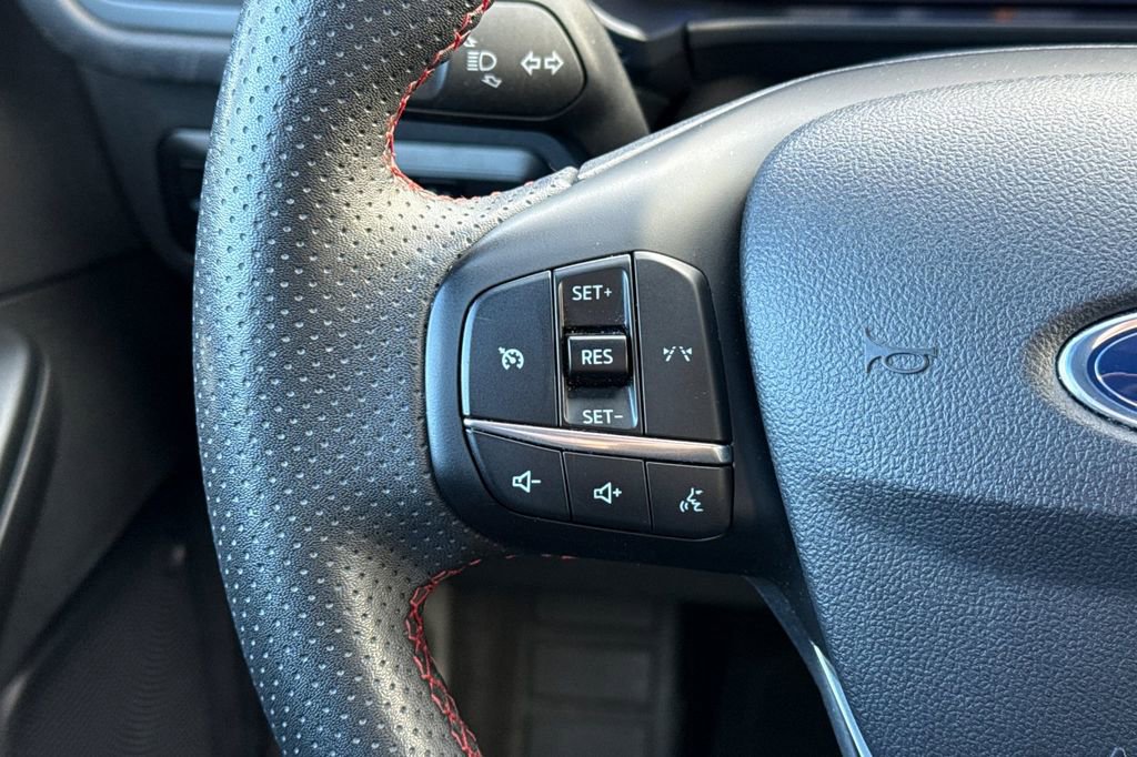 Used 2024 Ford Escape ST-Line image 30