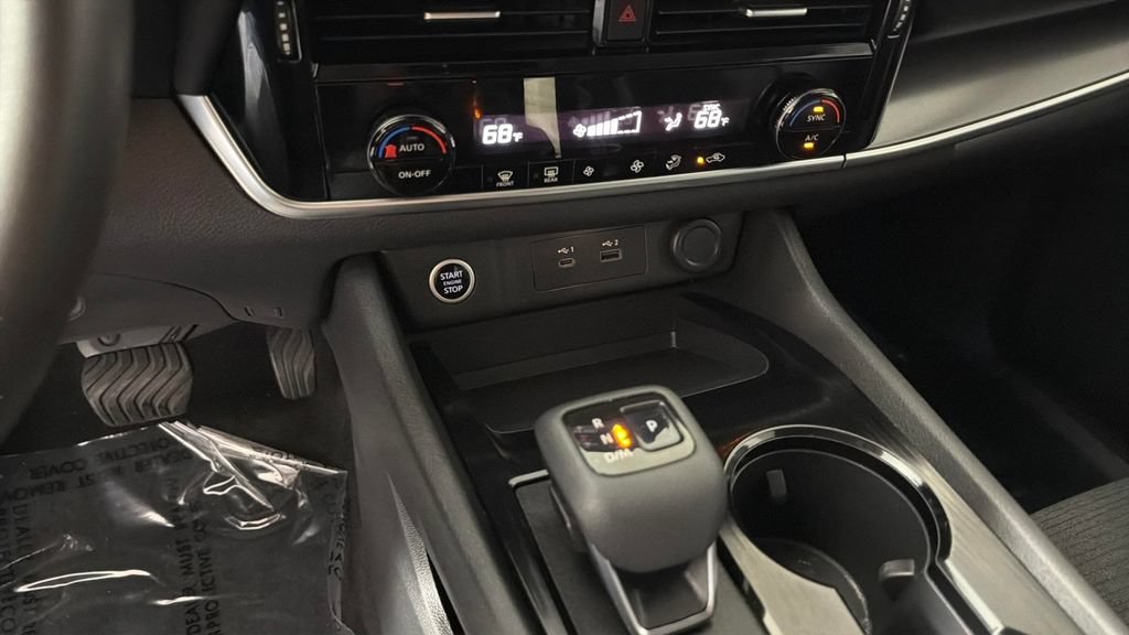 Used 2021 Nissan Rogue SV FWD image 22