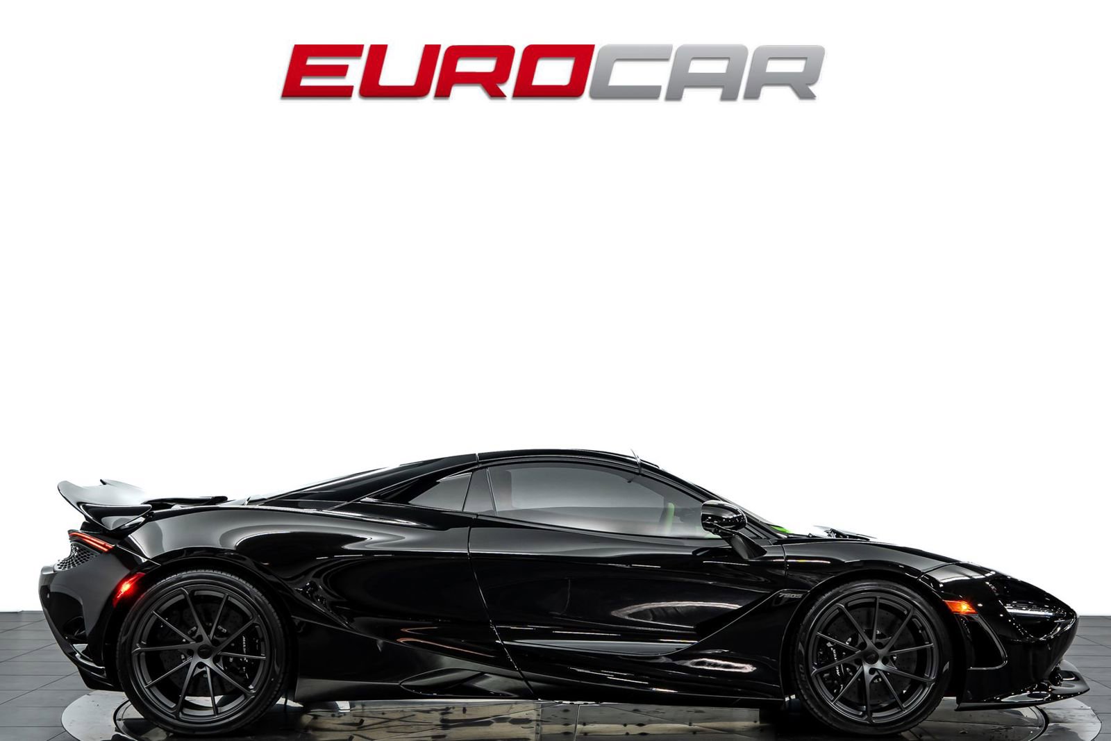 Used 2026 McLaren 750S Spider RWD image 8