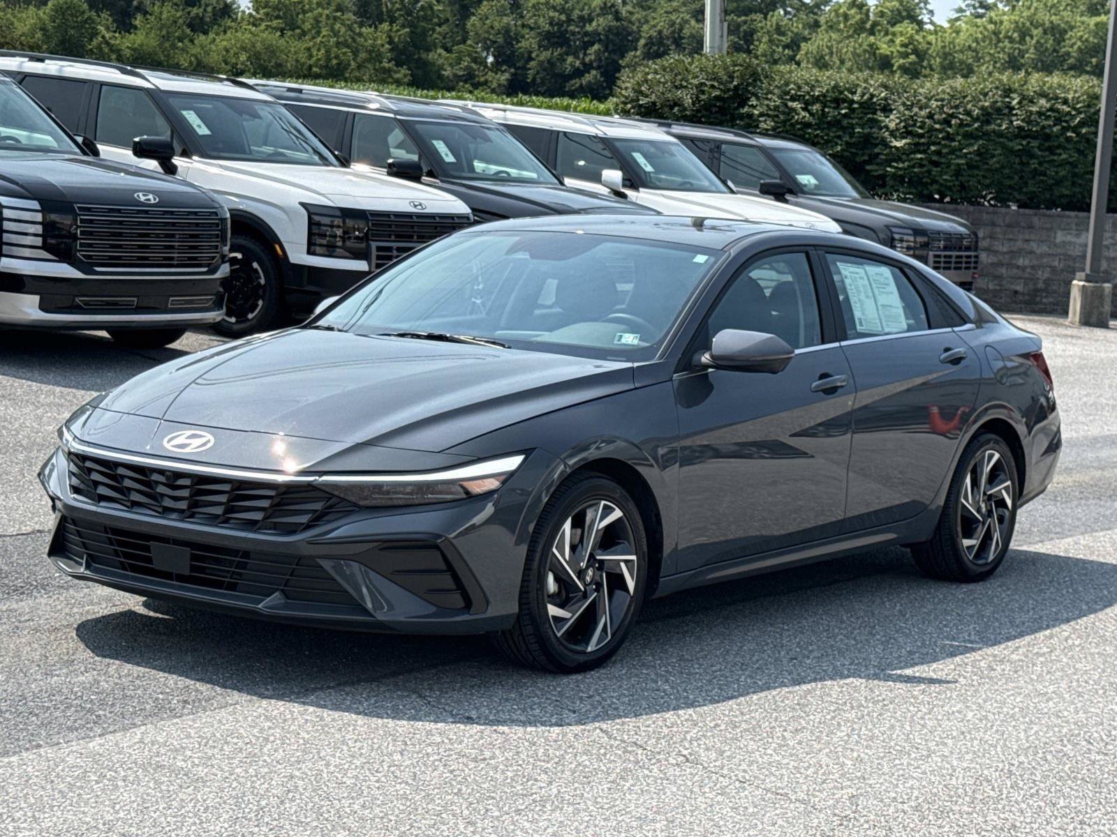 Certified 2024 Hyundai Elantra Limited FWD image 28