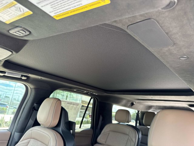 New 2025 Lincoln Navigator L Black Label image 33