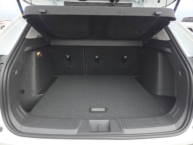 New 2026 Chevrolet Trax LT w/ Driver Confidence Package FWD image 23