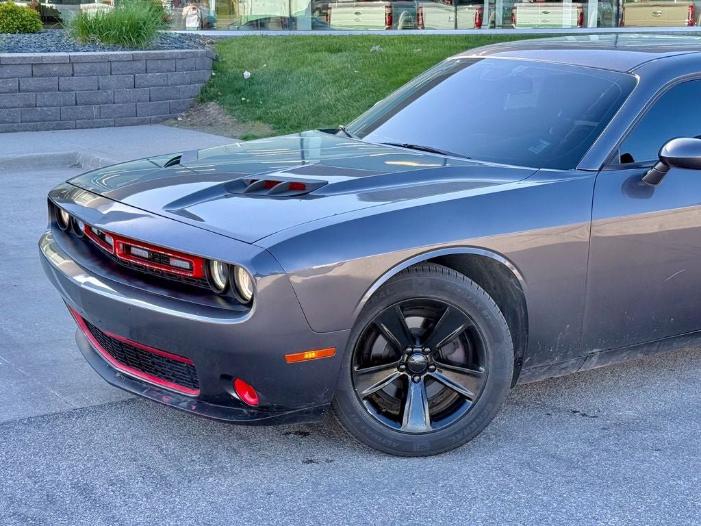 Used 2015 Dodge Challenger SXT w/ Sound Group RWD image 2