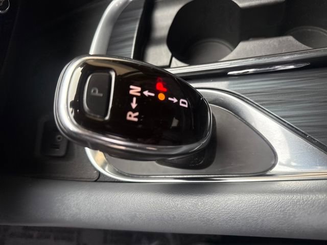 Used 2019 Buick Enclave Essence image 18