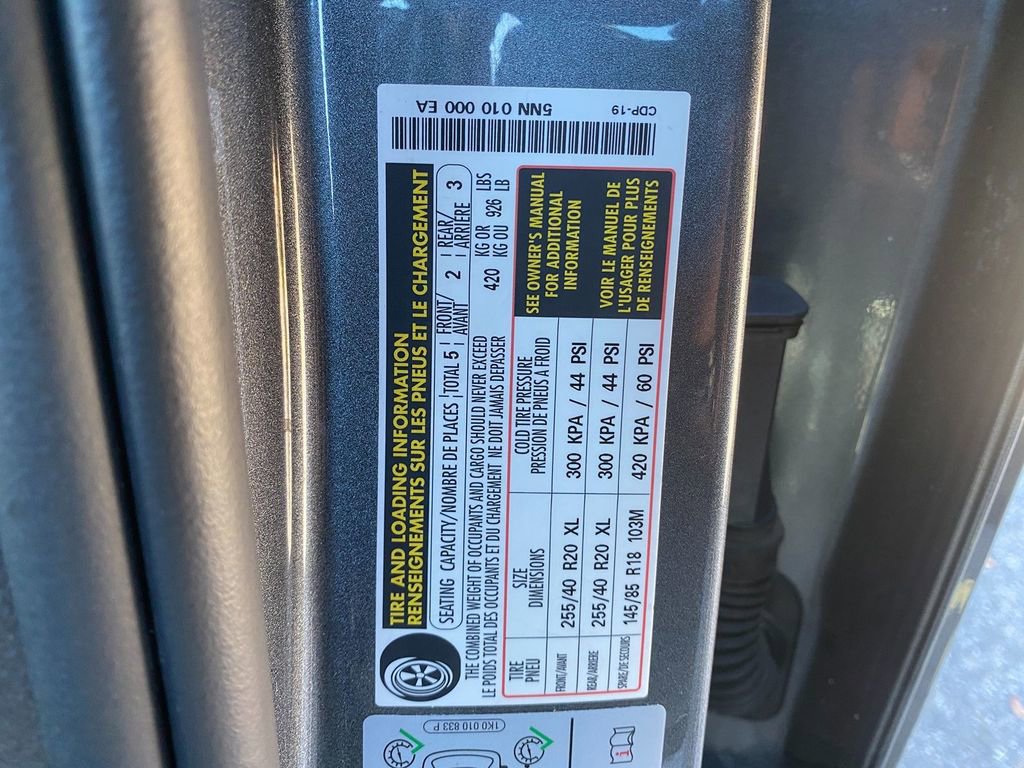 Used 2020 Volkswagen Tiguan SE R-Line image 31