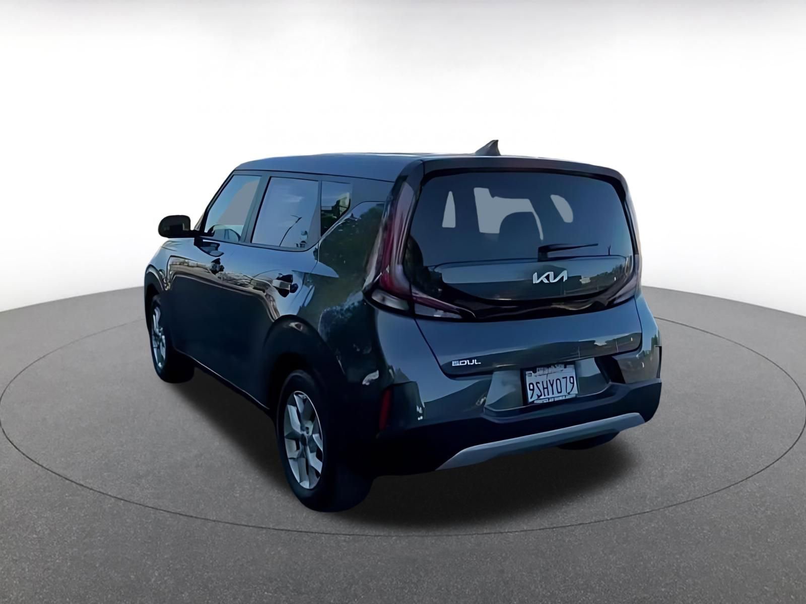 Used 2025 Kia Soul LX w/ LX Technology Package image 16