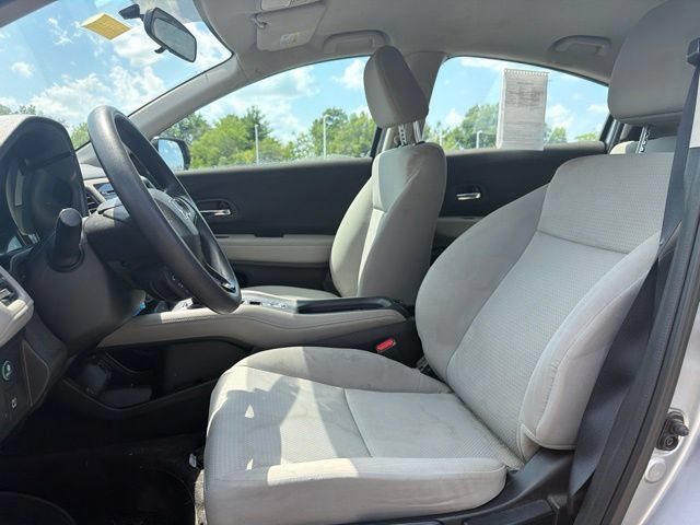 Used 2019 Honda HR-V LX image 16