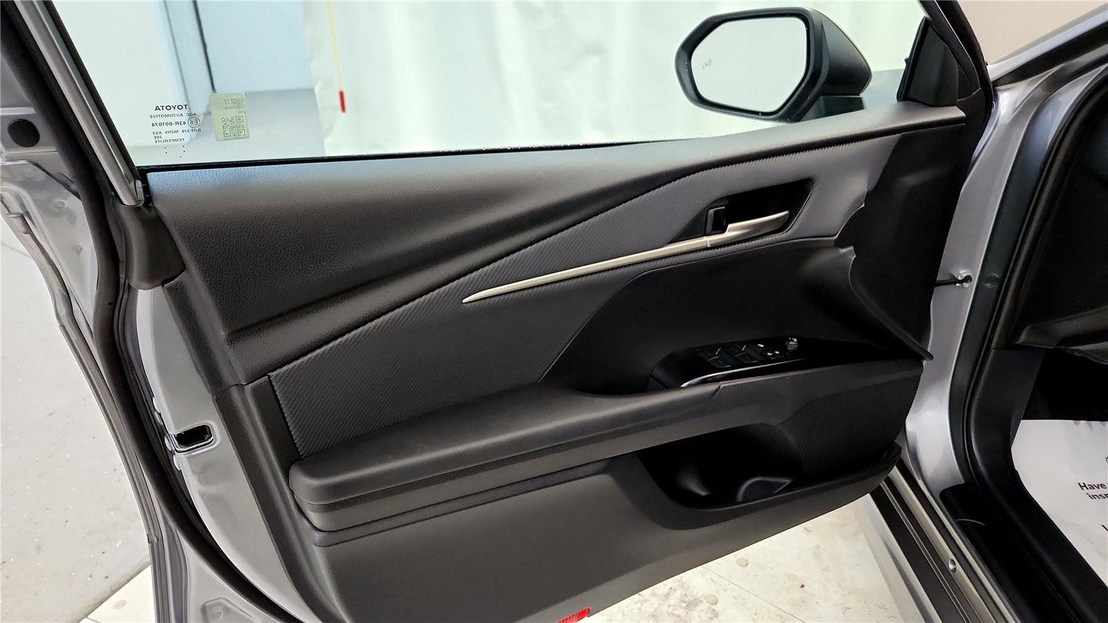 Certified 2025 Toyota Camry SE image 23