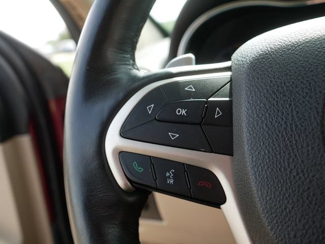Used 2016 Jeep Grand Cherokee Limited AWD/4WD image 25