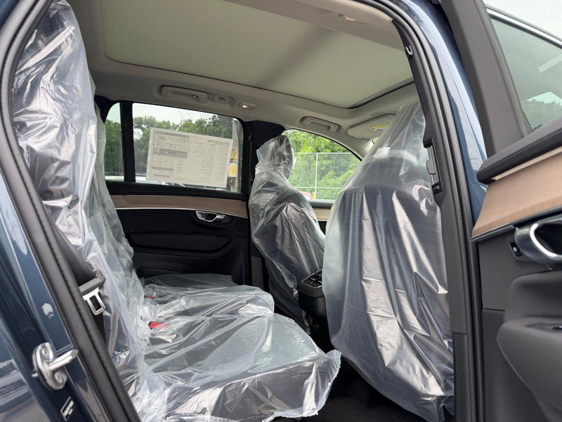 New 2026 Volvo XC90 B6 Plus w/ Protection Package AWD/4WD image 4