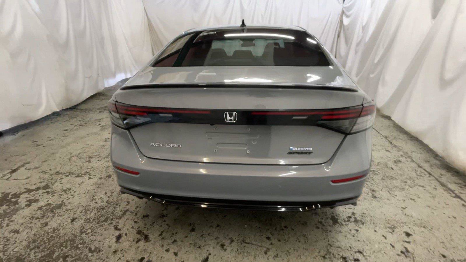 Used 2025 Honda Accord Sport image 8
