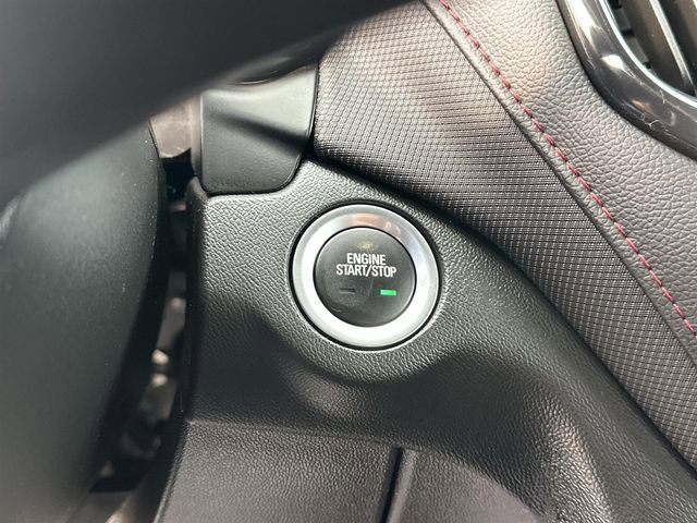 Used 2023 Chevrolet Equinox RS FWD image 16