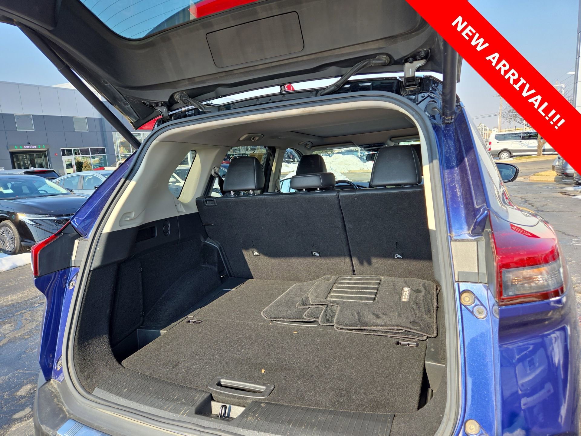 Used 2021 Nissan Rogue SL w/ Premium Package image 30