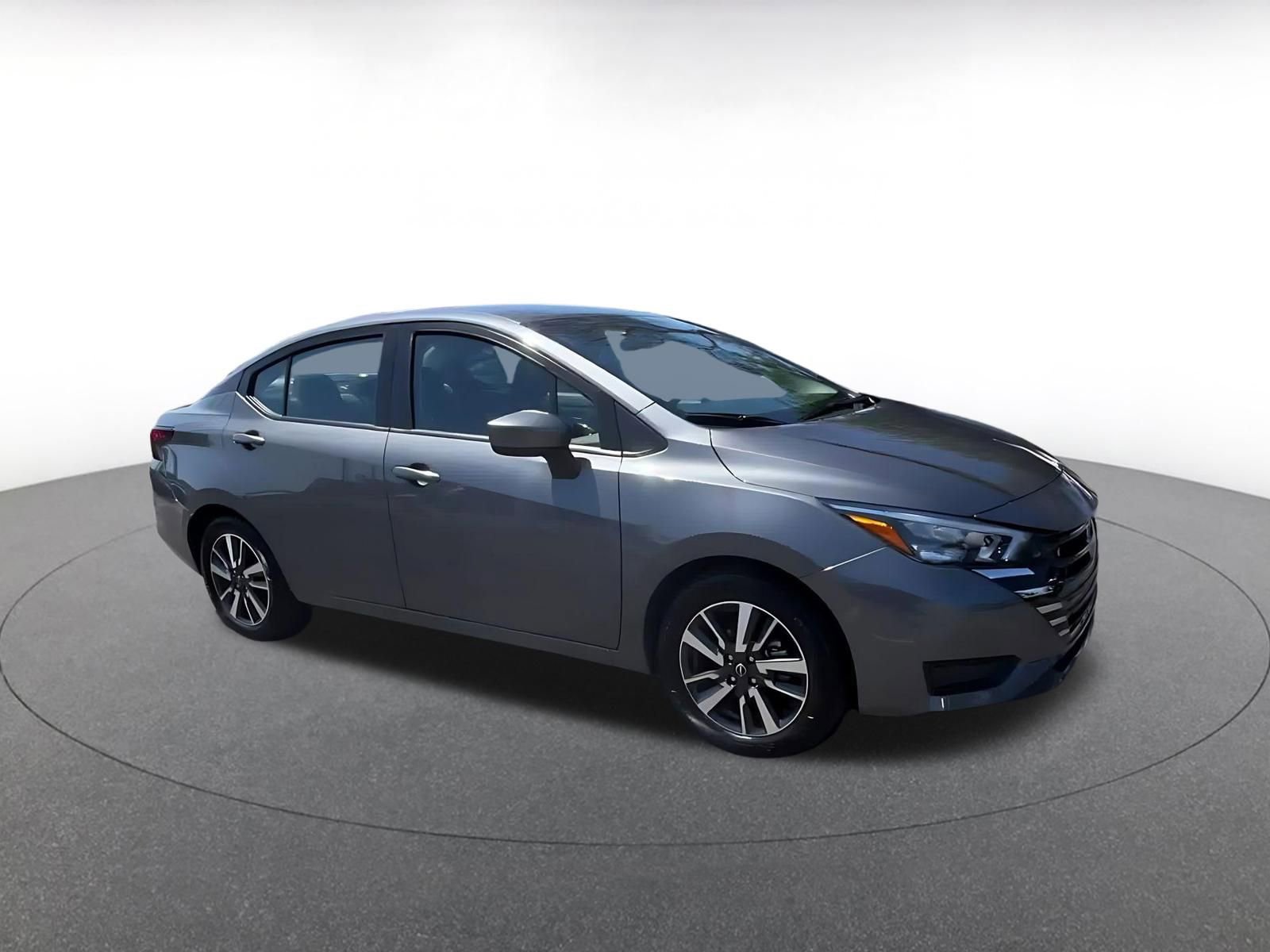 Used 2025 Nissan Versa SV FWD video 2