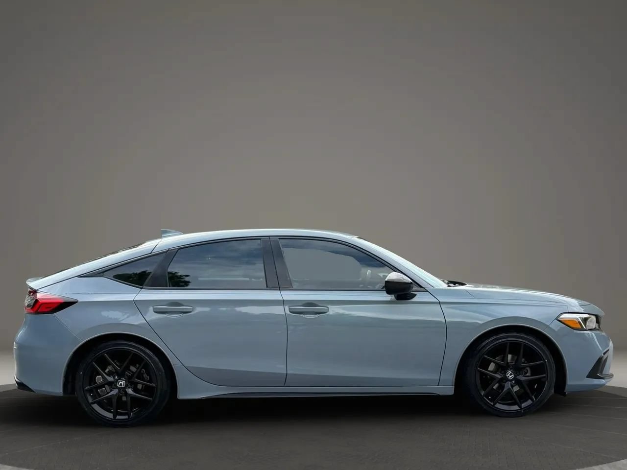 Used 2023 Honda Civic Sport image 7