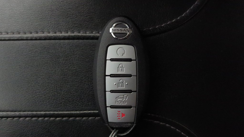 Certified 2018 Nissan Rogue SL FWD image 24