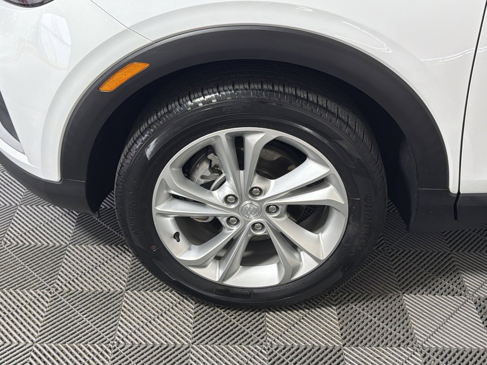 Used 2023 Buick Encore GX Preferred image 12