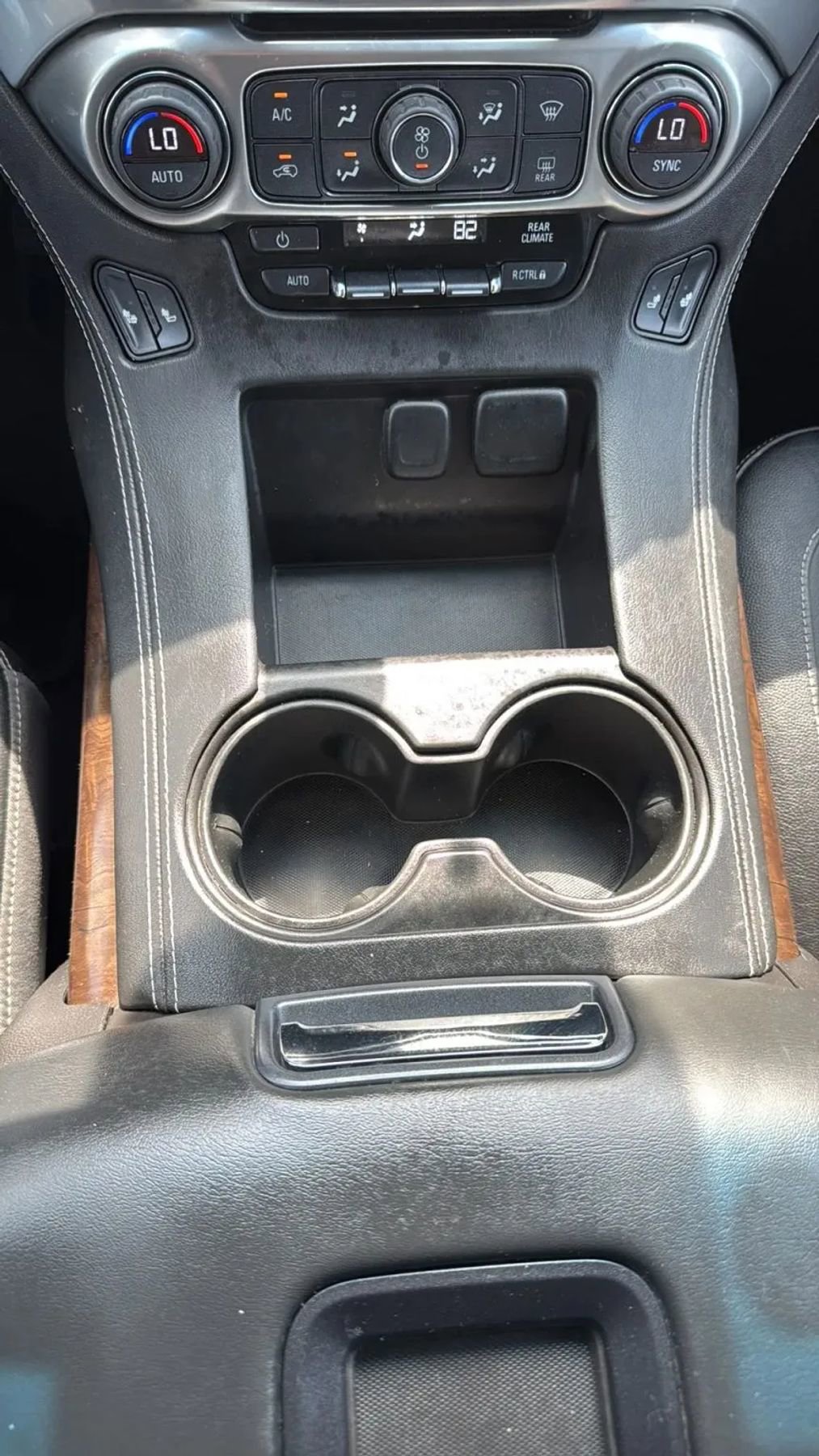 Used 2016 Chevrolet Tahoe LT image 19