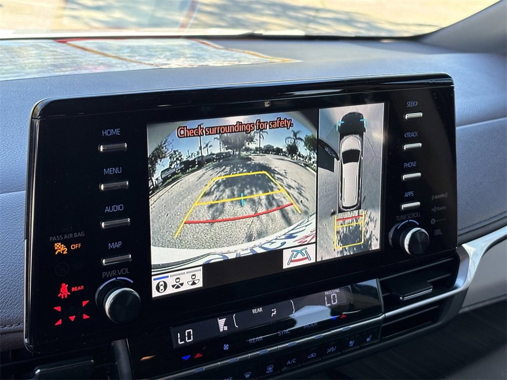 Certified 2023 Toyota Sienna Platinum image 26