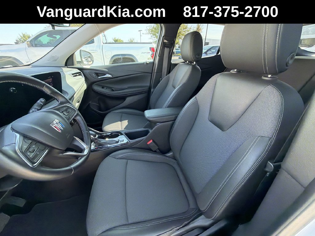 Used 2025 Buick Encore GX Preferred AWD/4WD image 15