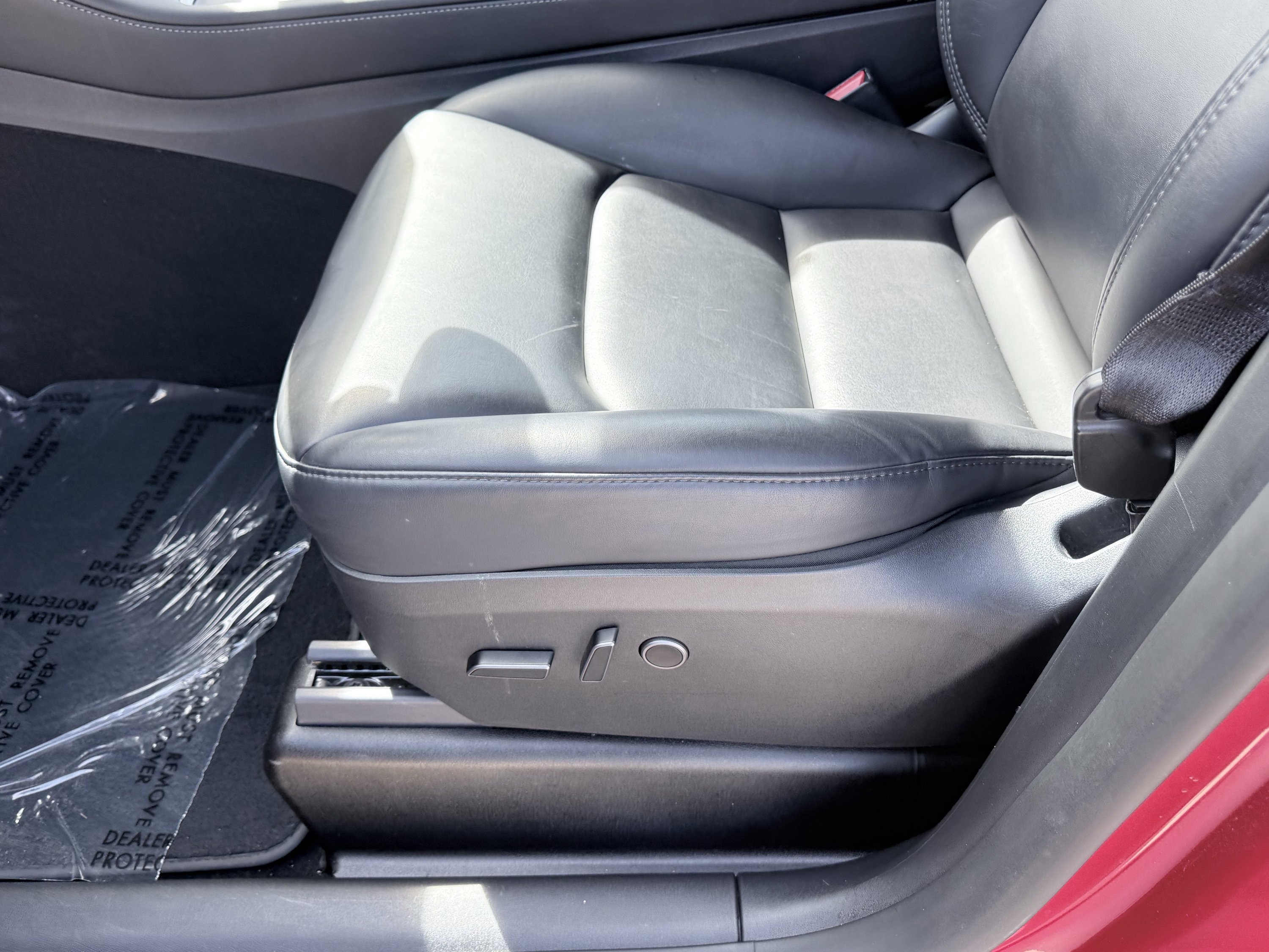 Used 2023 Tesla Model Y Performance image 24