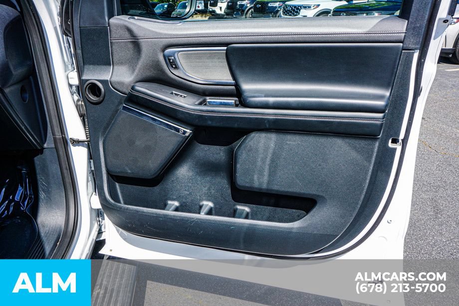 Used 2025 Ford Expedition Platinum AWD/4WD image 56