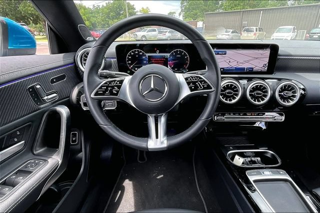 Used 2025 Mercedes-Benz CLA 250 image 8
