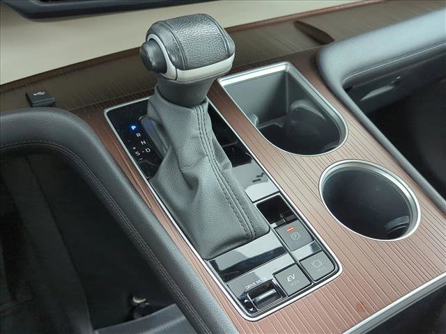 Used 2023 Toyota Sienna XLE image 12