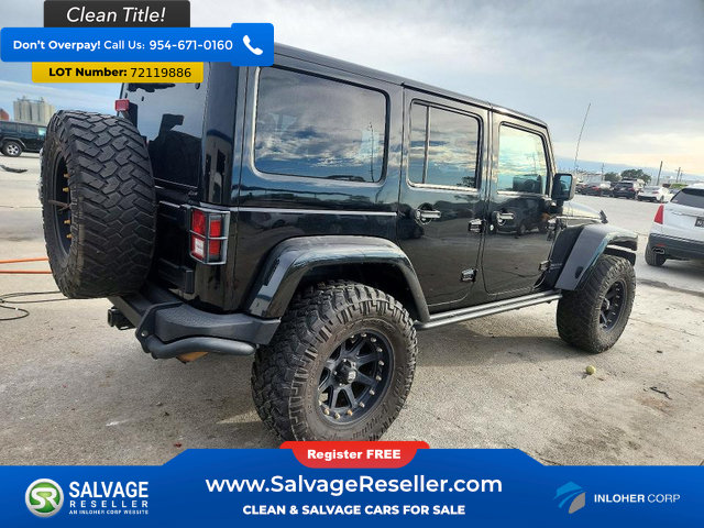 Used 2013 Jeep Wrangler Unlimited Sahara AWD/4WD image 4