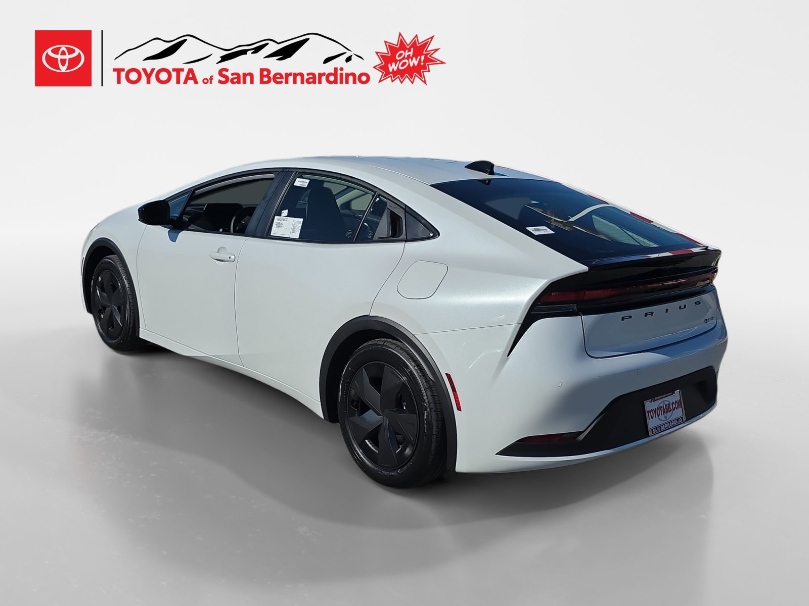 New 2027 Toyota Prius LE FWD image 3