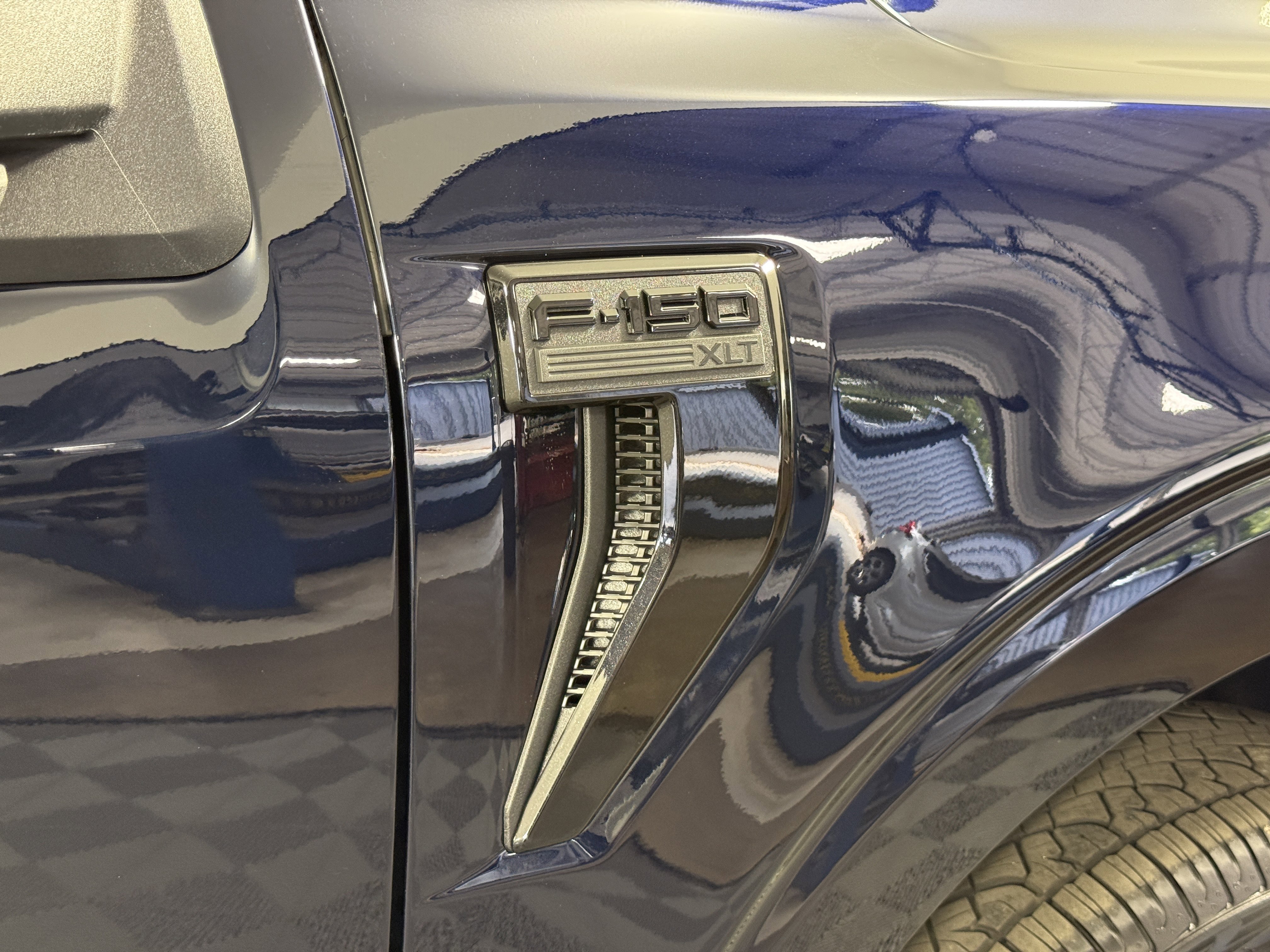 New 2025 Ford F150 XLT image 10