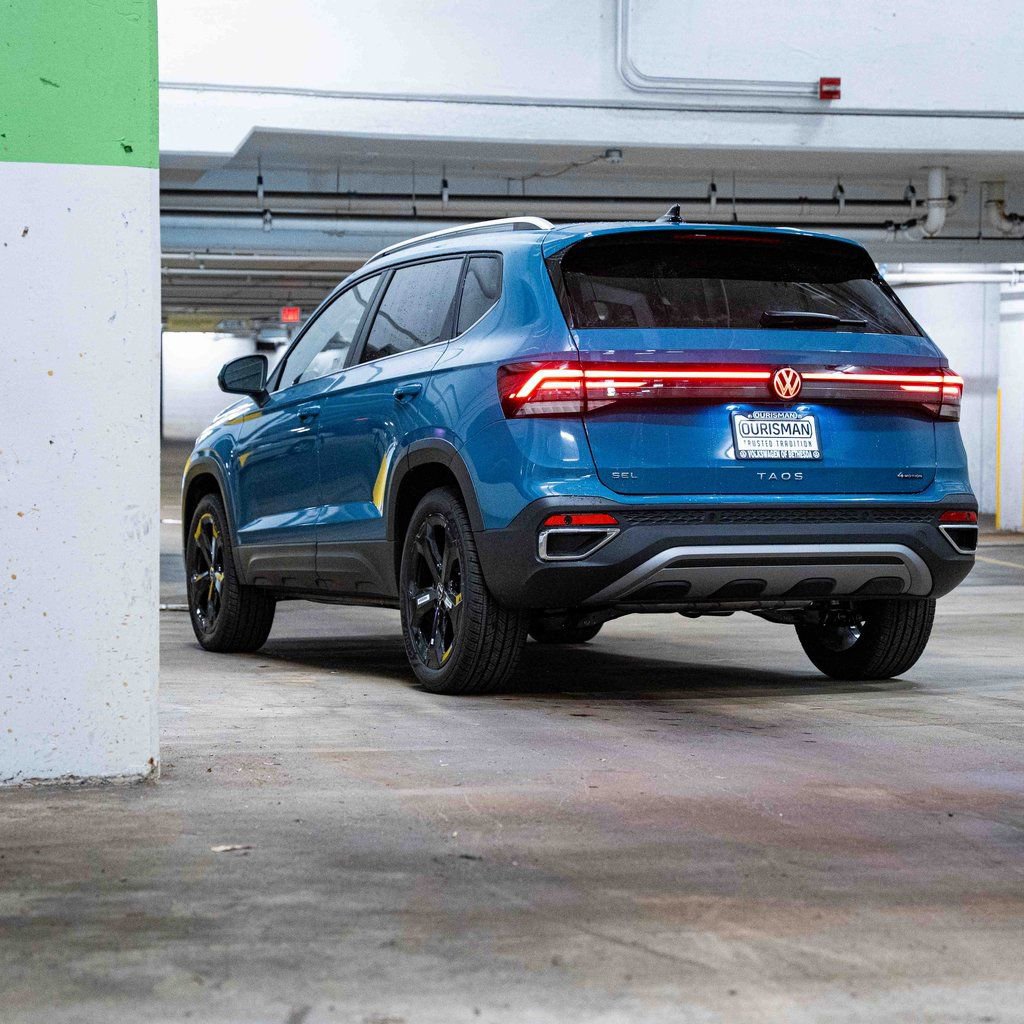 New 2026 Volkswagen Taos SEL image 5