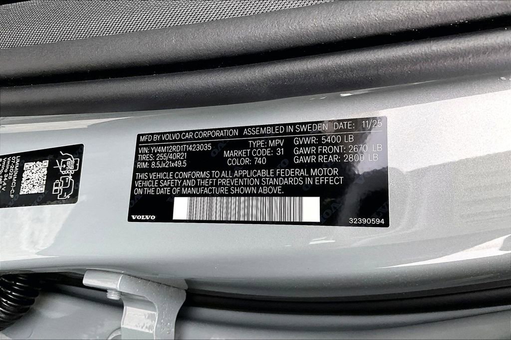 New 2026 Volvo XC60 B5 Ultra w/ Protection Package Premier image 8