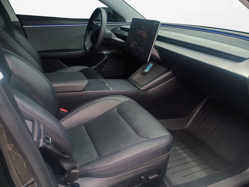 Used 2025 Tesla Model 3 image 24