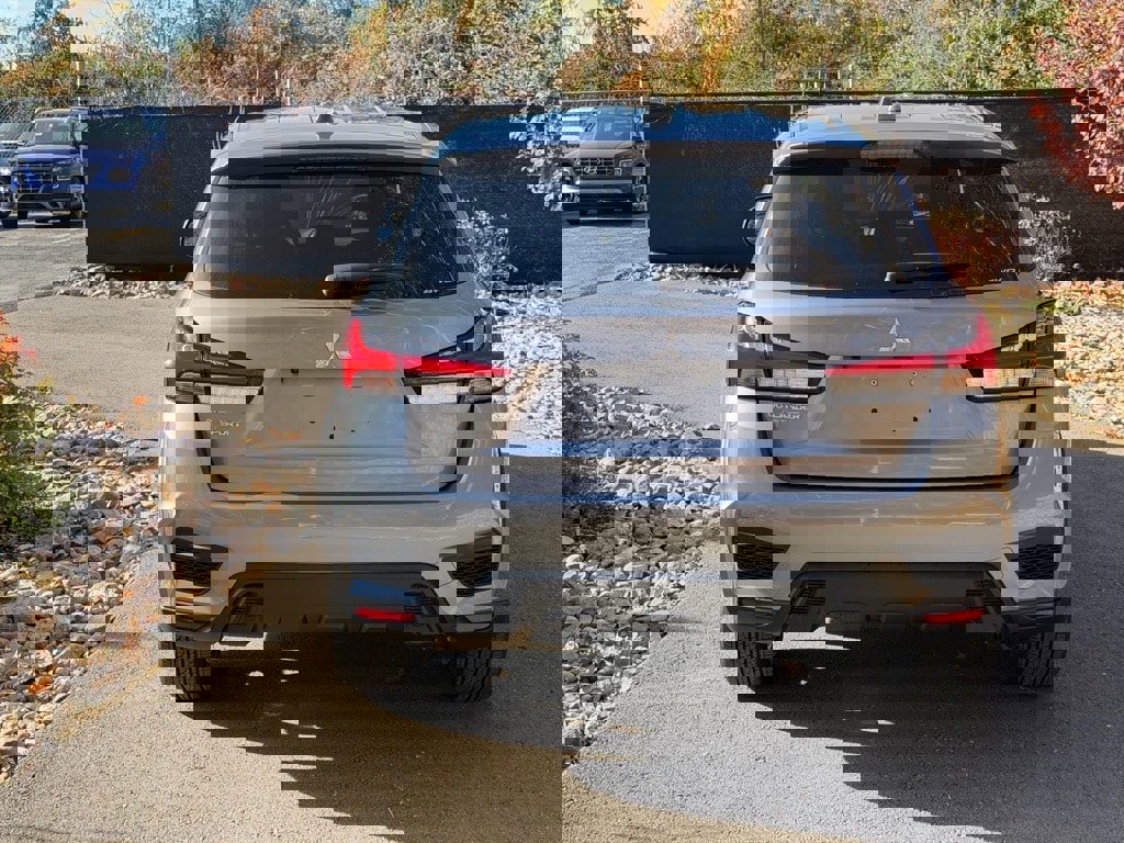 New 2025 Mitsubishi Outlander Sport ES image 4