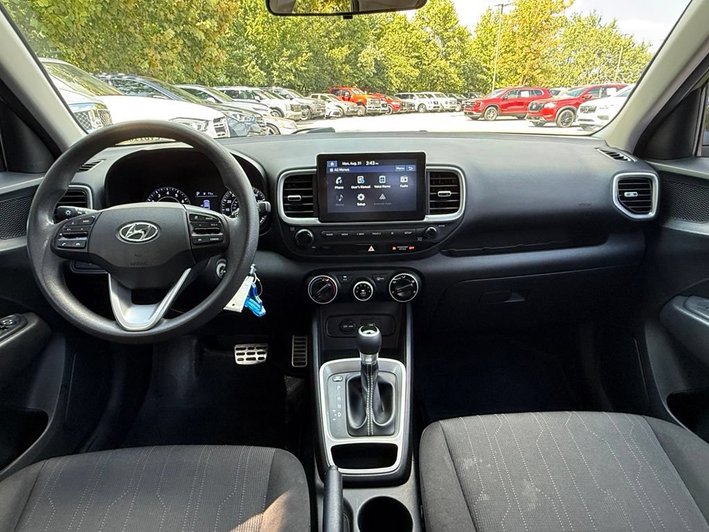 Used 2020 Hyundai Venue SE FWD image 27
