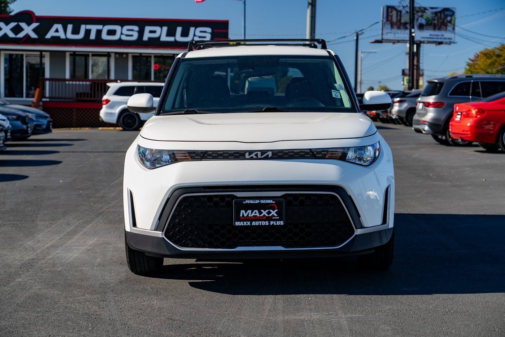 Used 2023 Kia Soul LX w/ LX Technology Package image 3