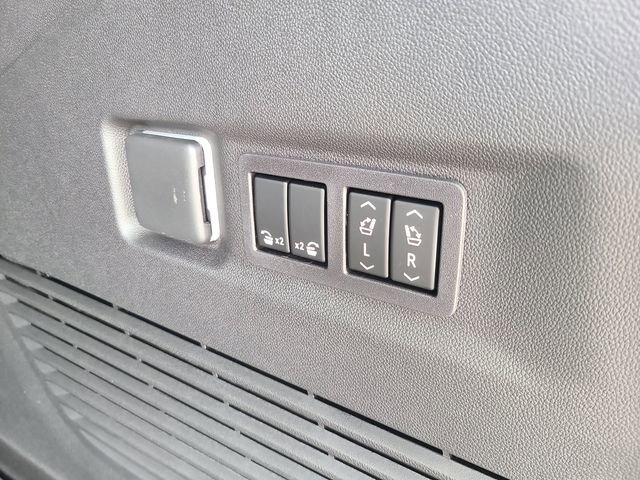 New 2026 Chevrolet Suburban LT w/ Comfort Package RWD image 6