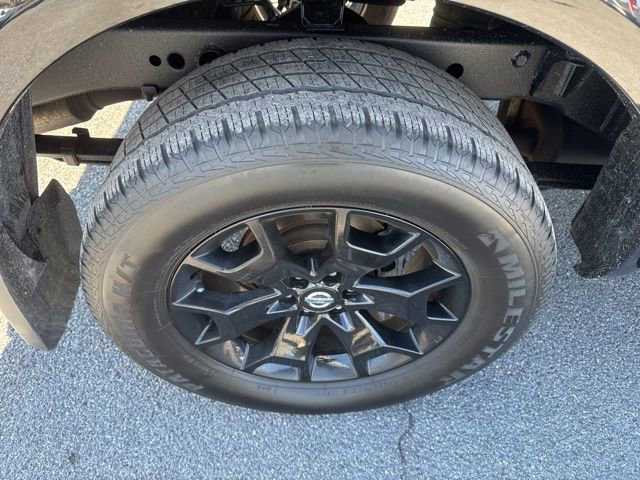 Used 2021 Nissan Frontier SV w/ Midnight Edition Floor Mats AWD/4WD image 9