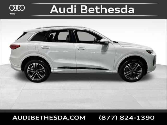 Certified 2025 Audi Q5 Premium w/ Premium Plus AWD/4WD image 8