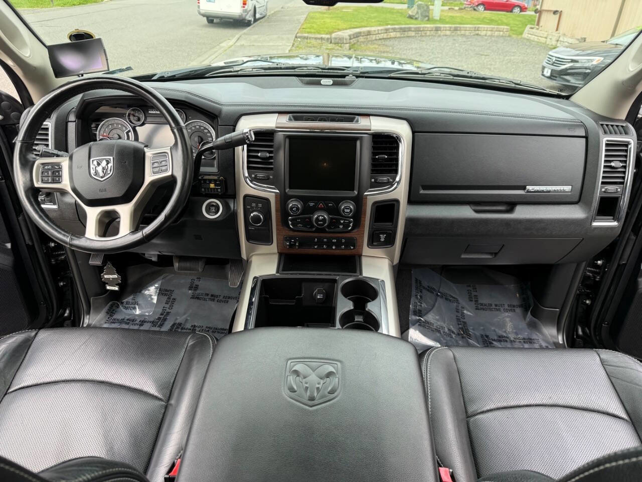 Used 2015 RAM 3500 Laramie w/ Black Appearance Group AWD/4WD image 21