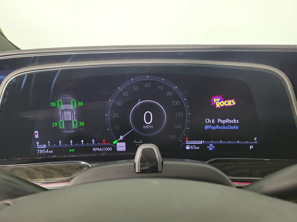 Certified 2024 Cadillac Escalade Premium Luxury AWD/4WD image 25